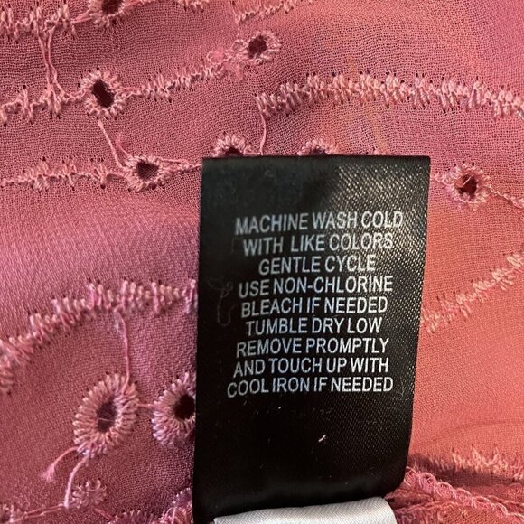 Torrid NWT Chiffon Smocked Collar Eyelet Embroidered Blouse Mauvewood Size 3X - Picture 8 of 11